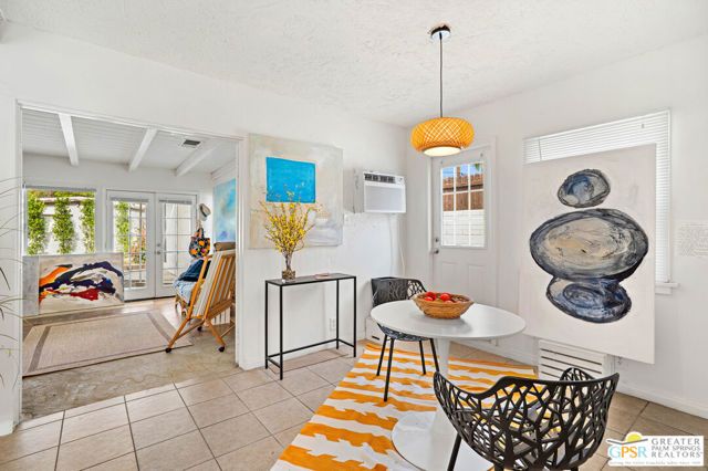 543 N Paseo De Anza, Palm Springs, CA 92262