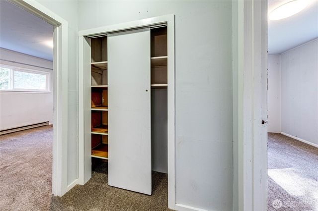 2016 W 10th Street, Port Angeles, WA 98363