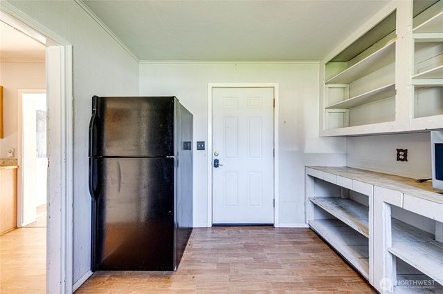 2016 W 10th Street, Port Angeles, WA 98363