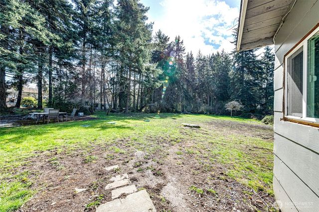 2016 W 10th Street, Port Angeles, WA 98363