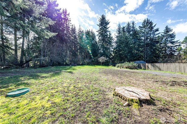 2016 W 10th Street, Port Angeles, WA 98363