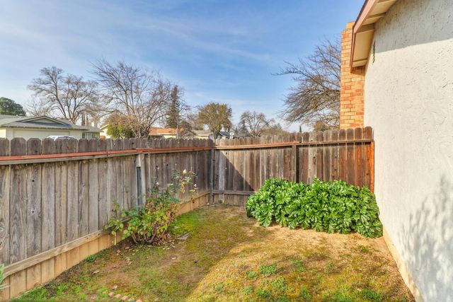 3500 Faberge Way, Sacramento, CA 95826