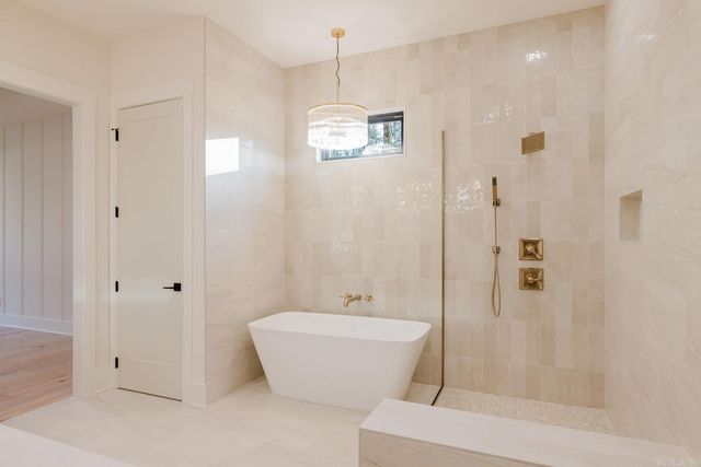 7048 Hannah Ln, Benton, AR 72019