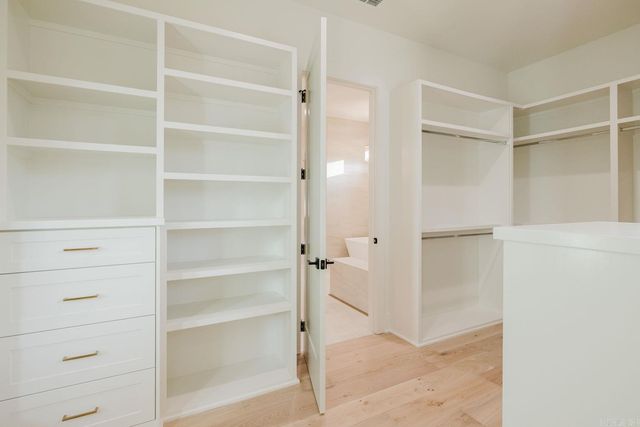 7048 Hannah Ln, Benton, AR 72019