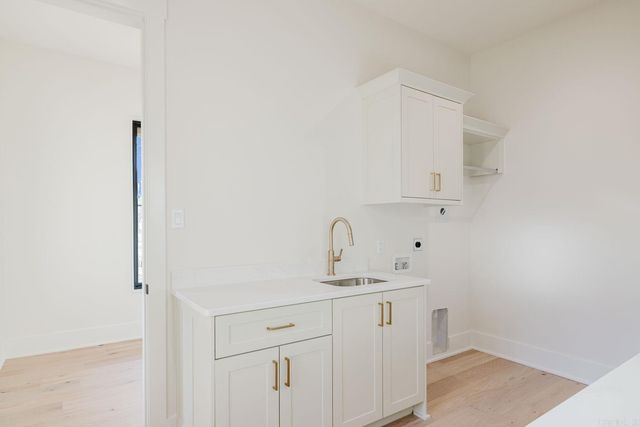 7048 Hannah Ln, Benton, AR 72019