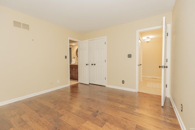 1415 Timberlake Road, Evansville, IN 47720
