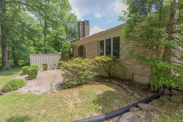1415 Timberlake Road, Evansville, IN 47720