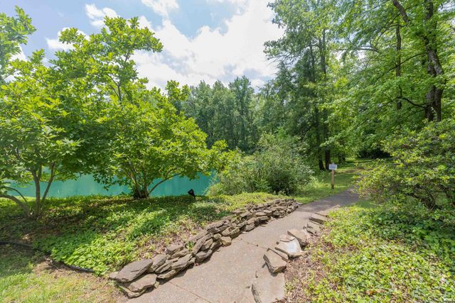 1415 Timberlake Road, Evansville, IN 47720