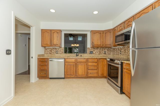 1415 Timberlake Road, Evansville, IN 47720