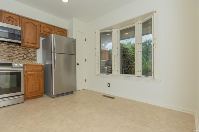 1415 Timberlake Road, Evansville, IN 47720