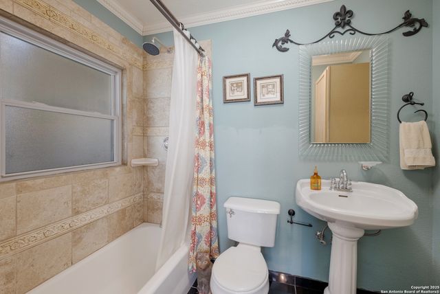 214 Schmeltzer, San Antonio, TX 78213