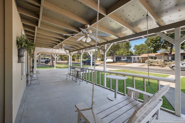 214 Schmeltzer, San Antonio, TX 78213