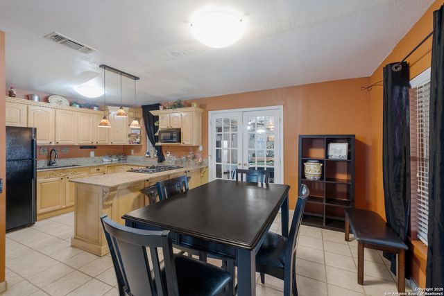 214 Schmeltzer, San Antonio, TX 78213