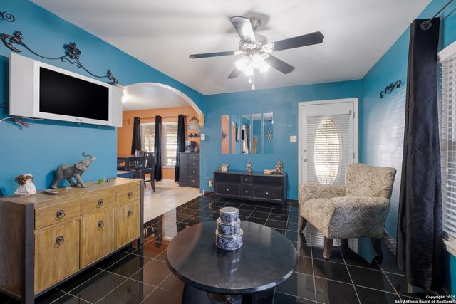 214 Schmeltzer, San Antonio, TX 78213