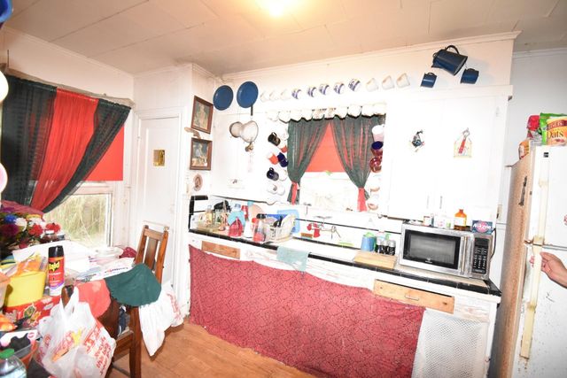 1909 Avenue C, Bay City, TX 77414