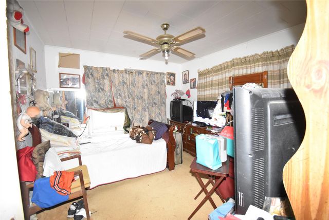 1909 Avenue C, Bay City, TX 77414