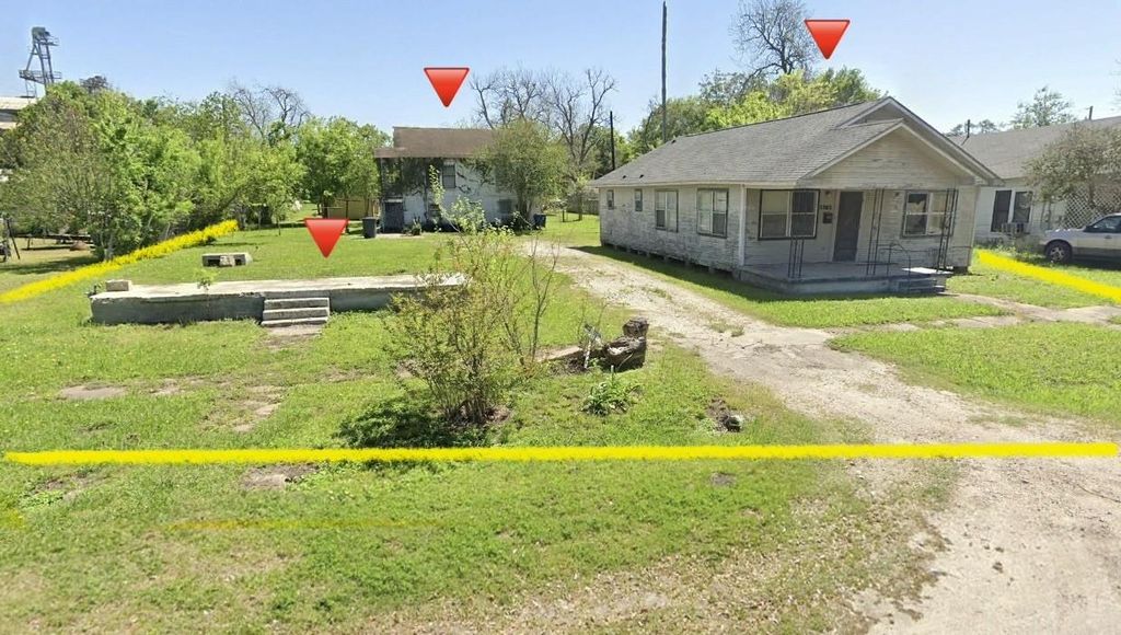 1909 Avenue C, Bay City, TX 77414