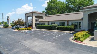 201 S 19th Street Suite D/E, Rogers, AR 72758