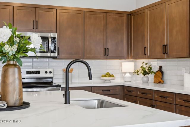 17508 W SOUTHGATE Avenue, Goodyear, AZ 85338