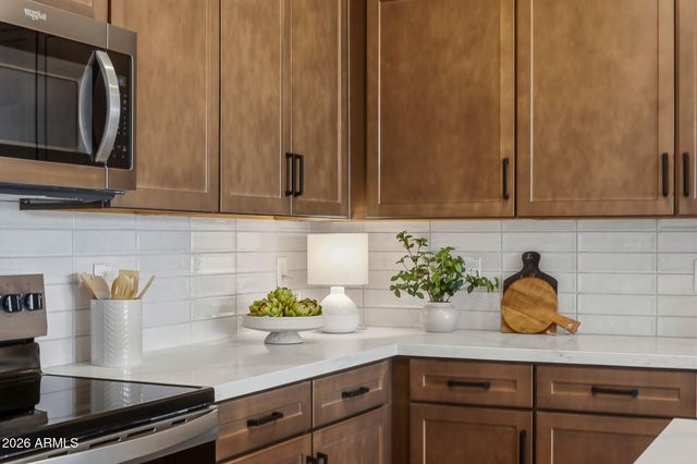 17508 W SOUTHGATE Avenue, Goodyear, AZ 85338