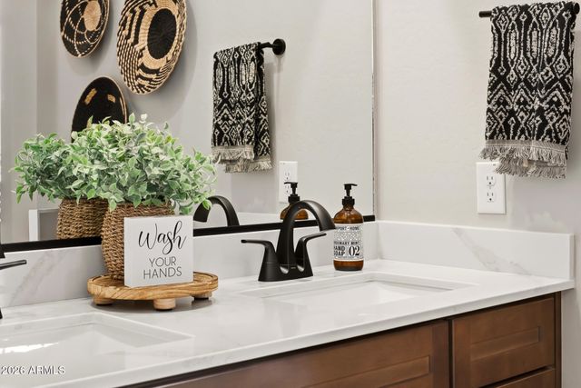 17508 W SOUTHGATE Avenue, Goodyear, AZ 85338