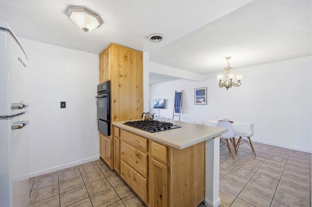 7798 Acoma Trail, Yucca Valley, CA 92284