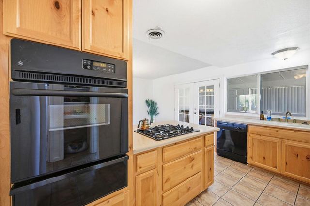 7798 Acoma Trail, Yucca Valley, CA 92284