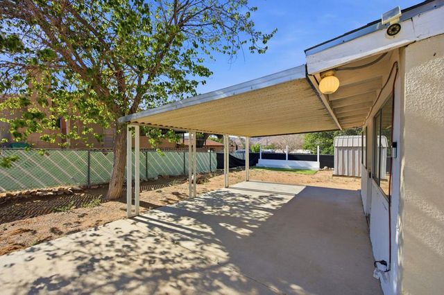 7798 Acoma Trail, Yucca Valley, CA 92284