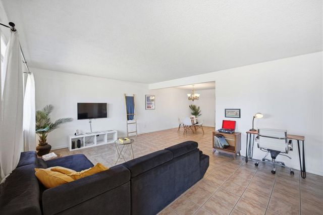 7798 Acoma Trail, Yucca Valley, CA 92284