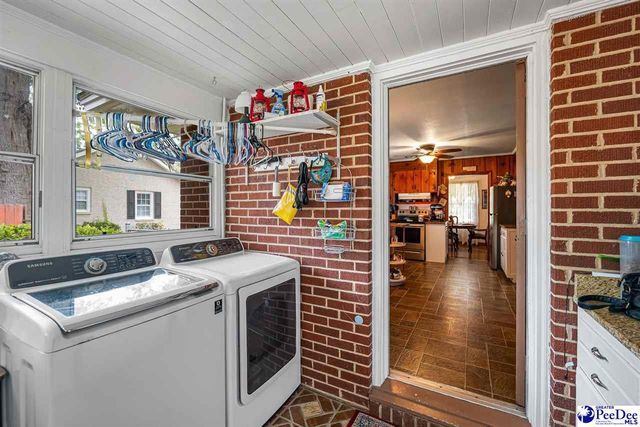 560 W Carolina Avenue, Hartsville, SC 29550