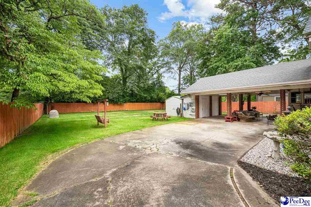 560 W Carolina Avenue, Hartsville, SC 29550