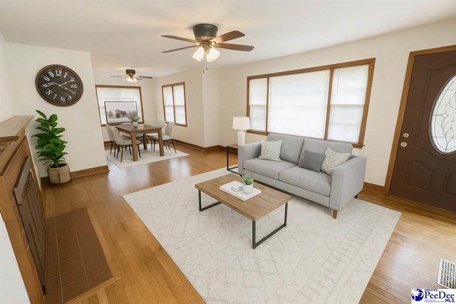 560 W Carolina Avenue, Hartsville, SC 29550