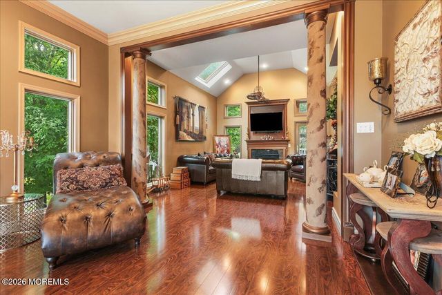 9 Landmark Lane, Marlboro, NJ 07746