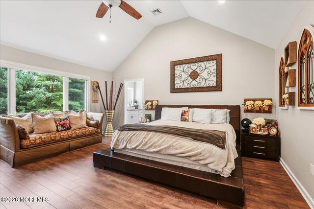9 Landmark Lane, Marlboro, NJ 07746