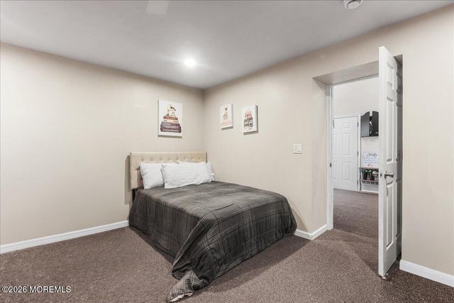 9 Landmark Lane, Marlboro, NJ 07746