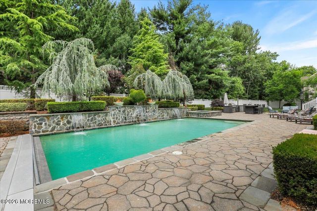 9 Landmark Lane, Marlboro, NJ 07746