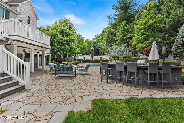 9 Landmark Lane, Marlboro, NJ 07746