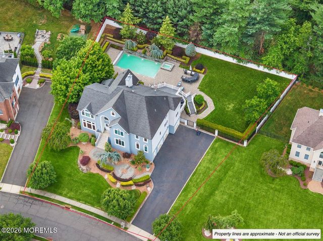 9 Landmark Lane, Marlboro, NJ 07746