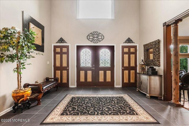 9 Landmark Lane, Marlboro, NJ 07746