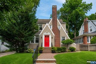 428 Mountain View Road, Englewood, NJ 07631