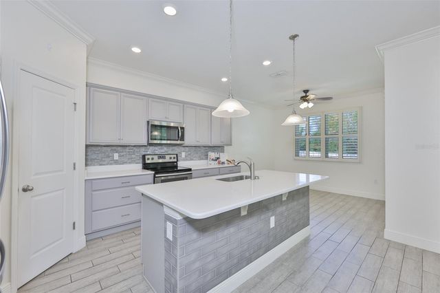 10567 LAGUNA PLAINS DRIVE, Riverview, FL 33578