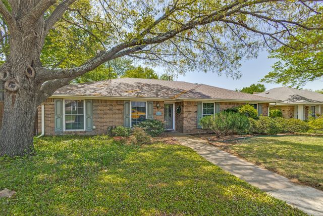 1403 Ivywood Drive, Flower Mound, TX 75028