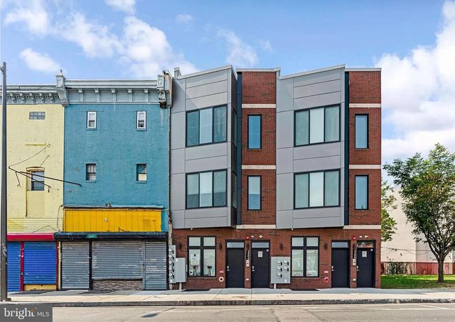 2208 RIDGE AVE, Philadelphia, PA 19121