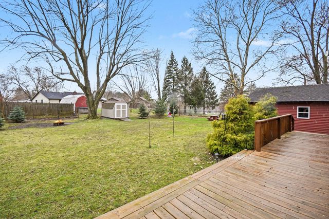 694 68th Street Sw, Byron Twp, MI 49315