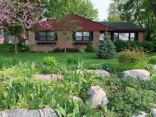 694 68th Street Sw, Byron Twp, MI 49315