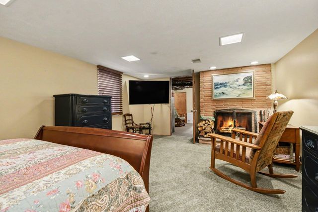 694 68th Street Sw, Byron Twp, MI 49315