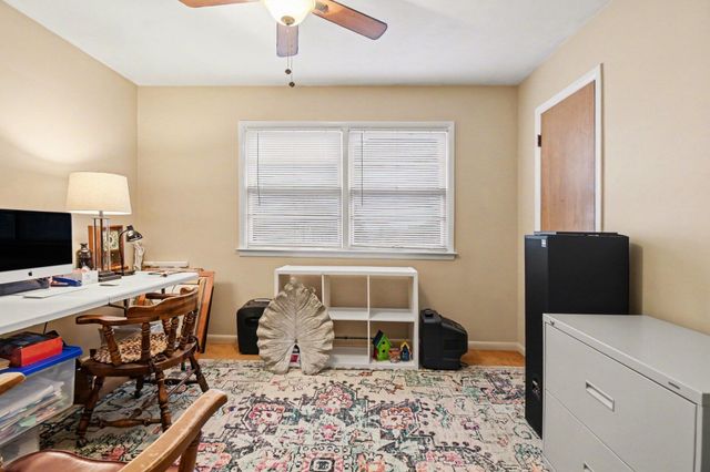 694 68th Street Sw, Byron Twp, MI 49315