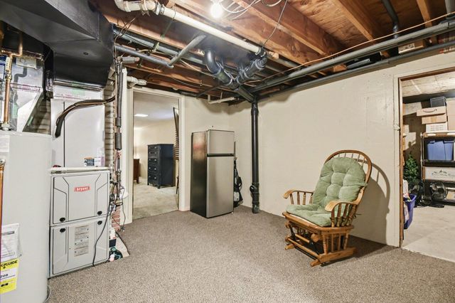 694 68th Street Sw, Byron Twp, MI 49315