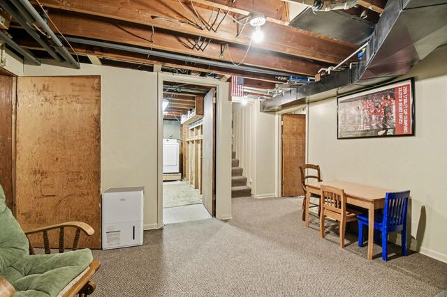 694 68th Street Sw, Byron Twp, MI 49315