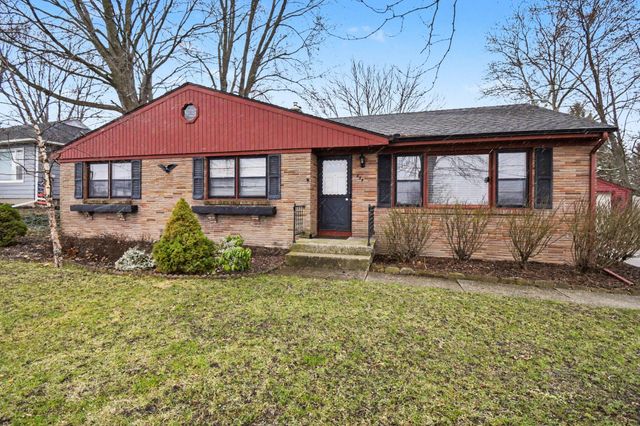 694 68th Street Sw, Byron Twp, MI 49315